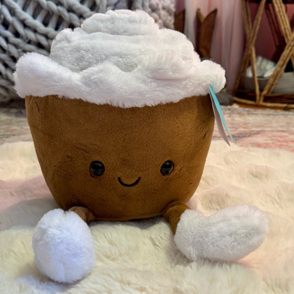 Play Right Cinnamon Roll Squish Plush- NWT